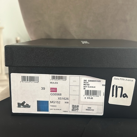 Chanel Navy Blue Tweed wooden Platform sandals with chain Embellishments - Picture 9 of 9